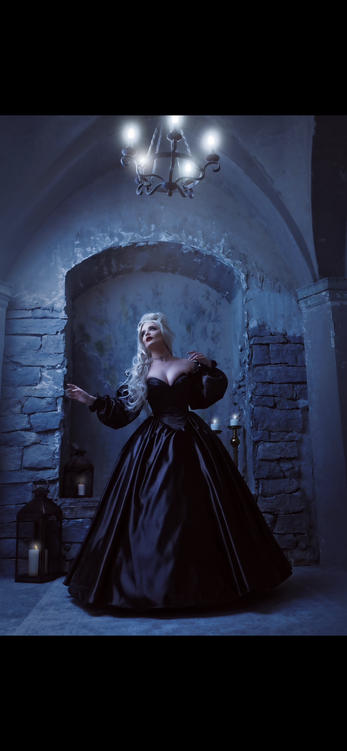 Carmilla Gown - Black