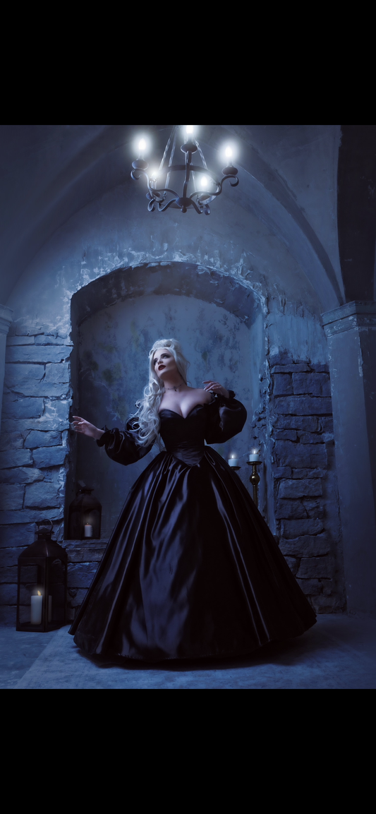 Carmilla Gown - Black