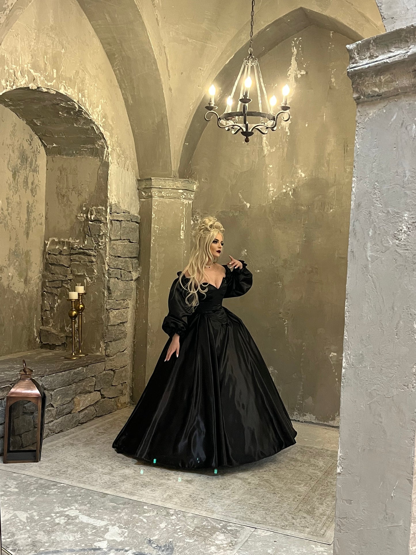 Carmilla Gown - Black
