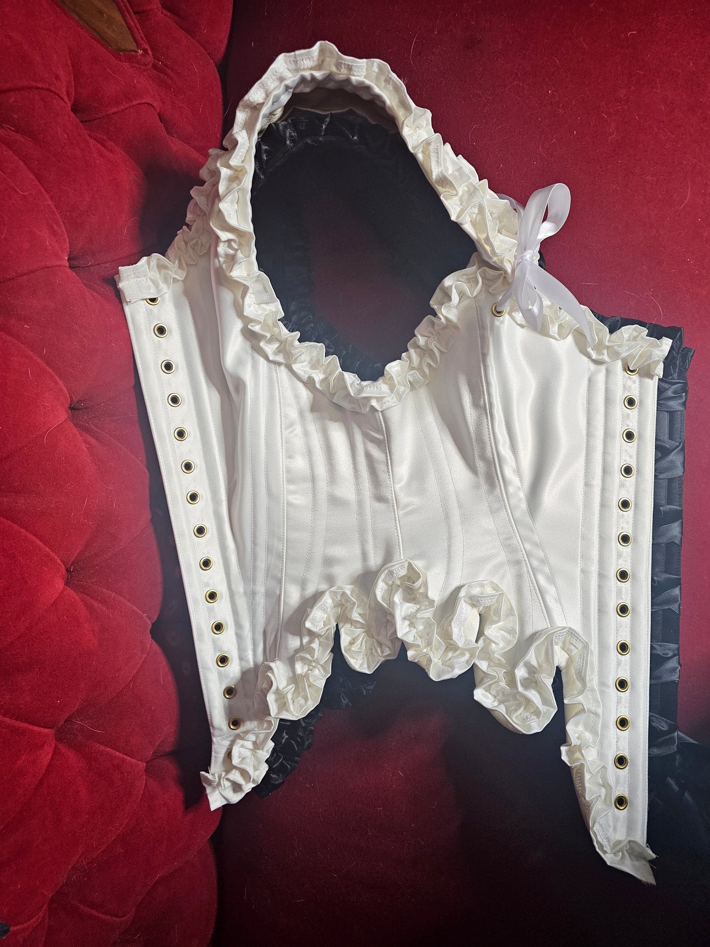 Ruffle Stays