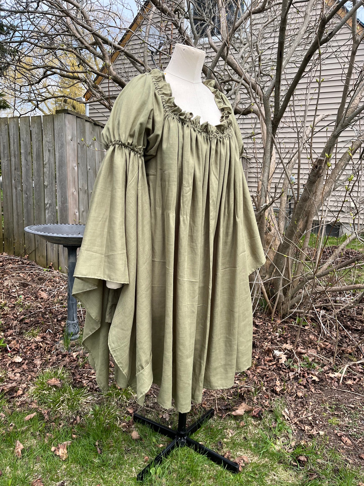 Sage green chemise (S-L)