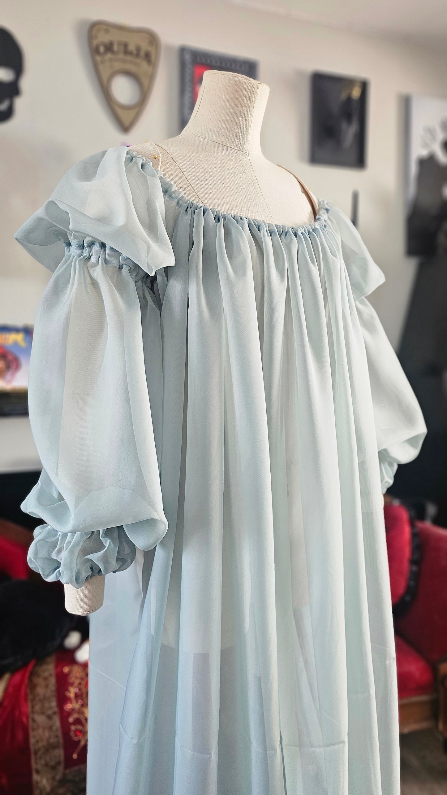 Powder Blue chemise S-L