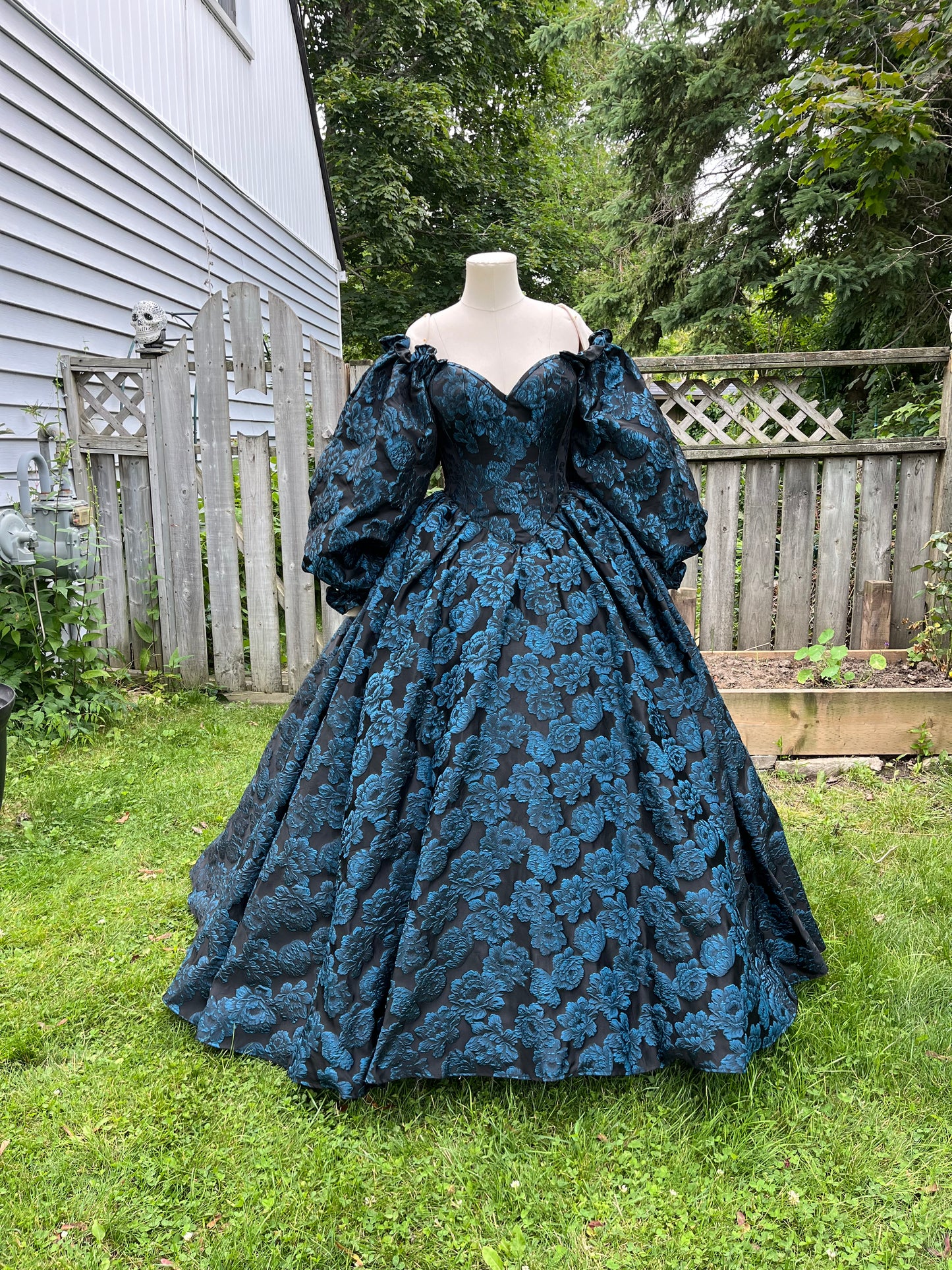 Production sample Blue Roses Corset Gown - 28" corset (Medium/Large)