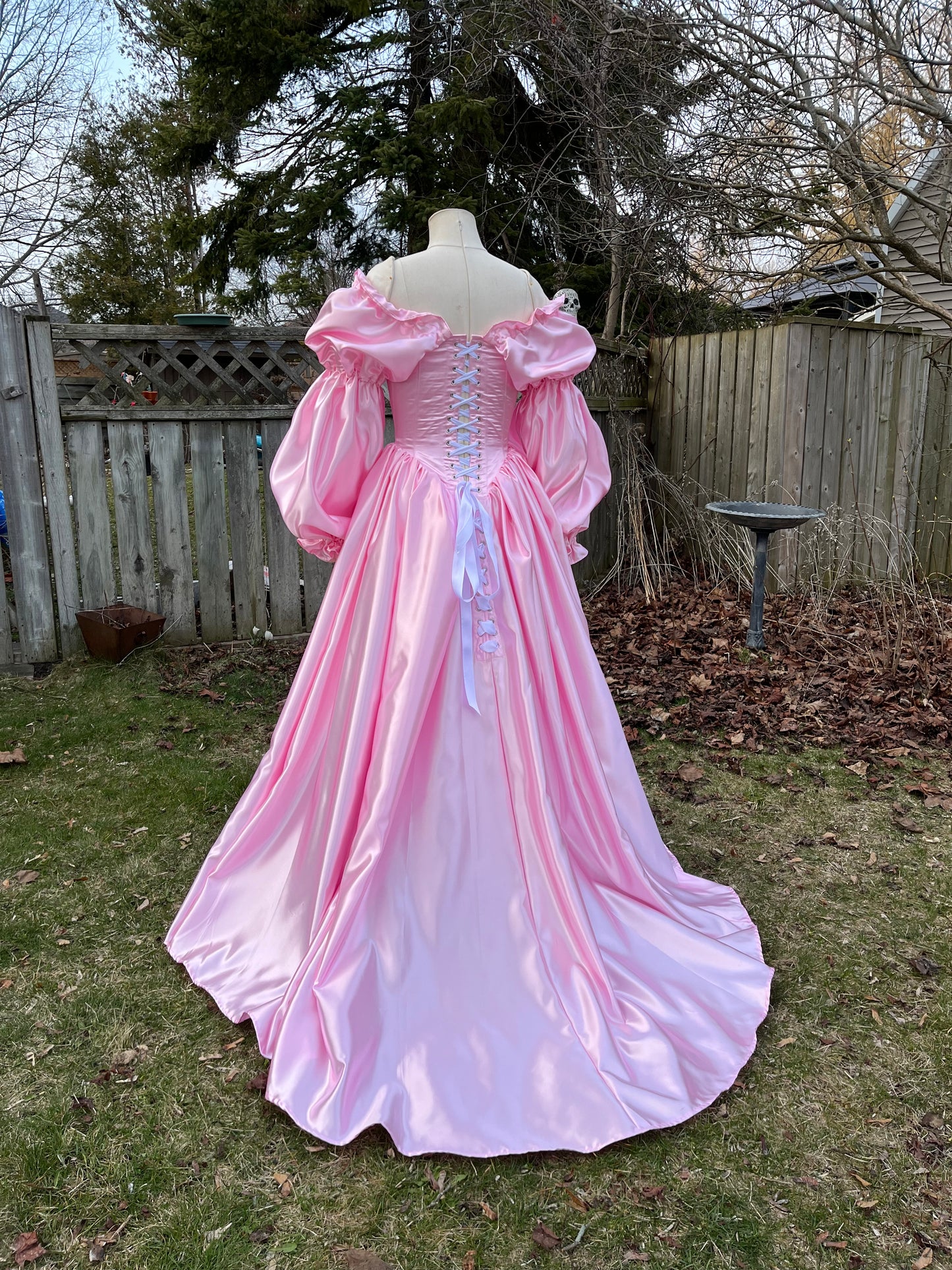 Sample sale - 26” corset Ostara Gown with double puff sleeves