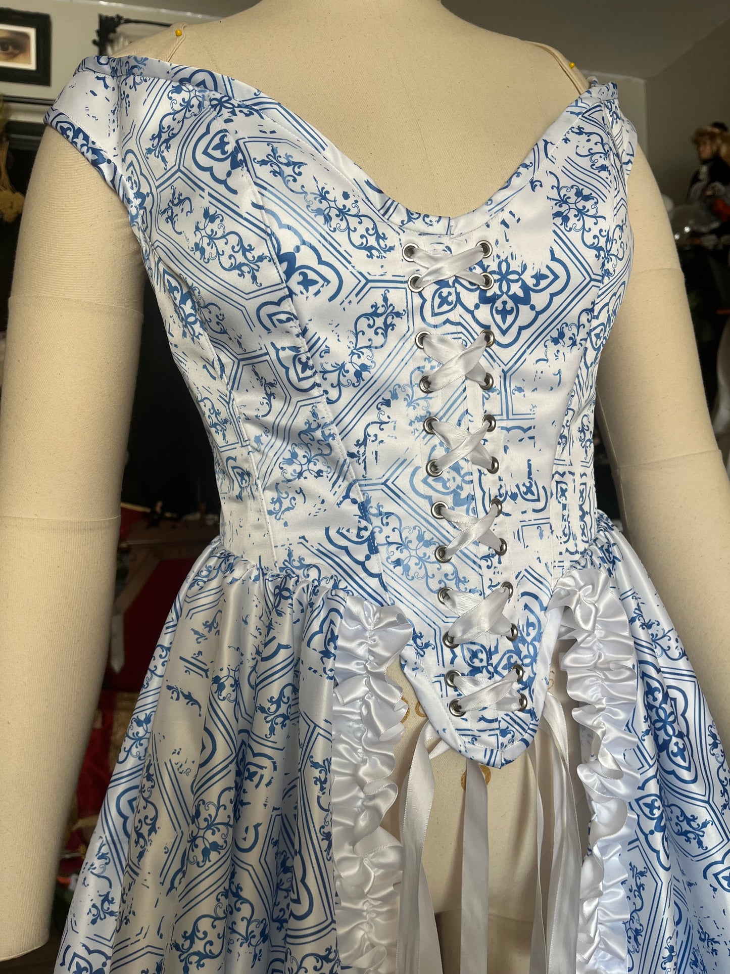 Corset Over Dress - White and blue off the shoulder - Large