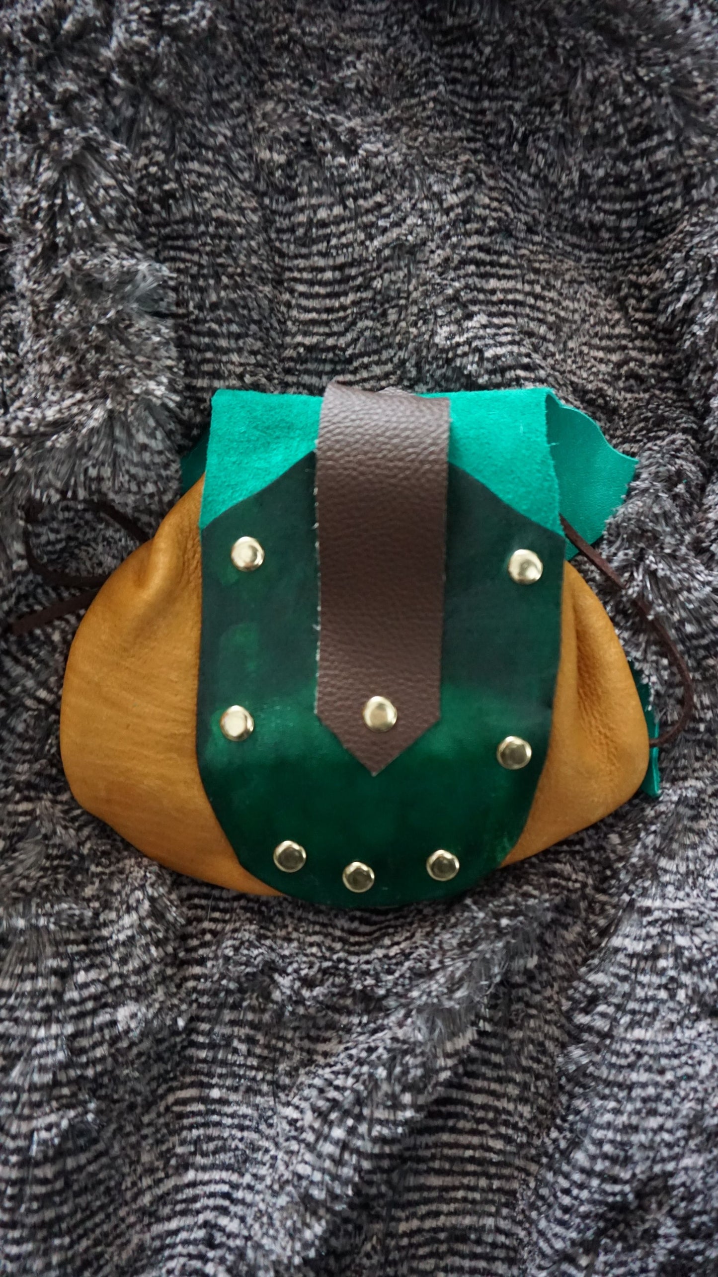 Leather Leaf Pouch