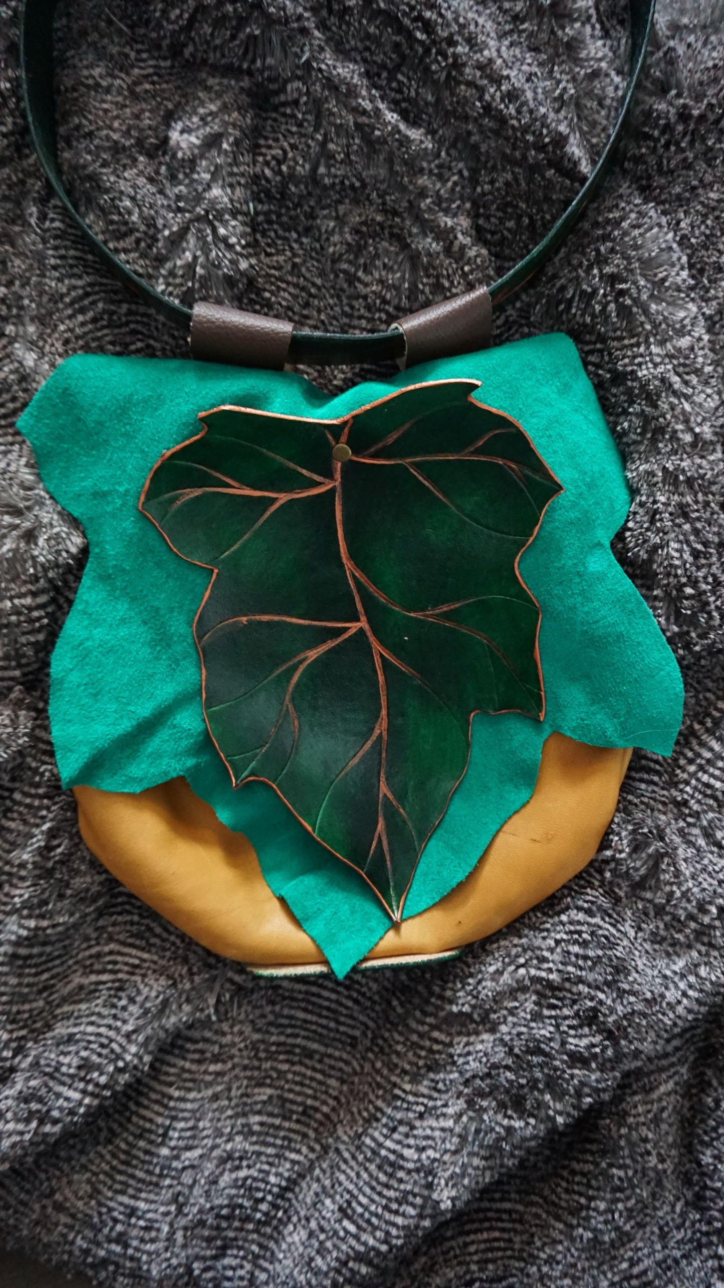 Leather Leaf Pouch